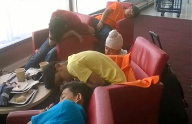 School children left to fend for themselves at Paris airport after Air India flight delay (Photo: Screen grab) School children left to fend for themselves at Paris airport after Air India flight delay (Photo: Screen grab)